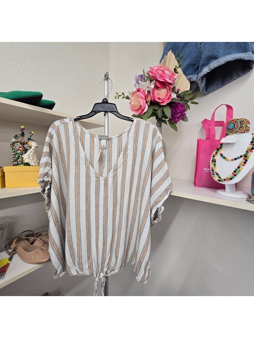 Women’s size 3XL lightweight cream top